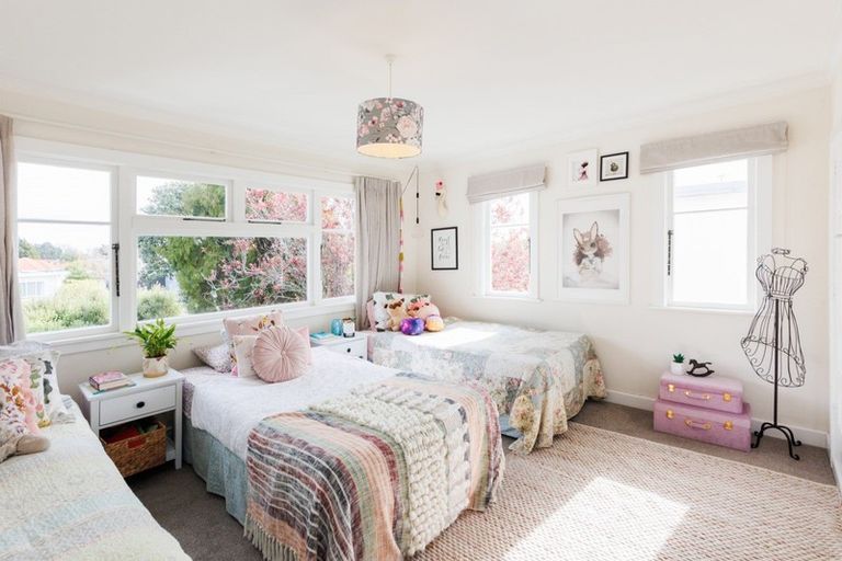 Photo of property in 73 Jickell Street, Hokowhitu, Palmerston North, 4410