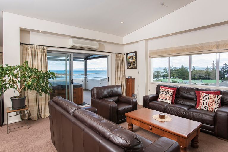 Photo of property in Bay View, 19/90 Customhouse Street, Gisborne, 4010