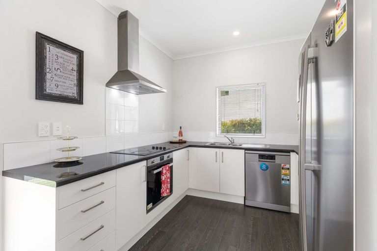 Photo of property in 30 Ipukarea Street, Weymouth, Auckland, 2103