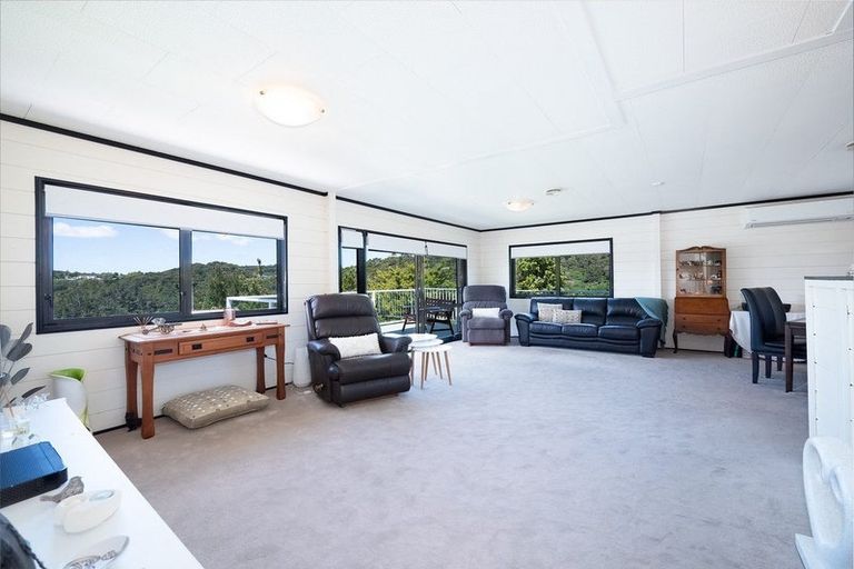 Photo of property in 15 Te Haumi Drive, Paihia, 0200