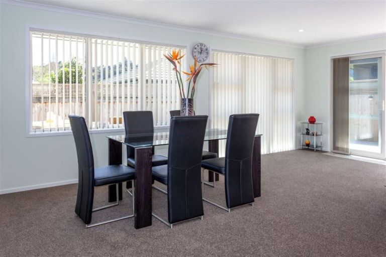 Photo of property in 80 Golden Shore Place, Coromandel, 3506