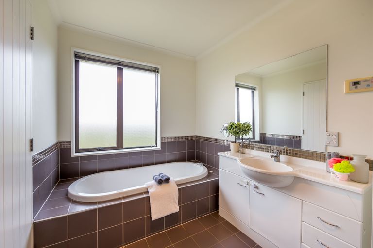 Photo of property in 540 Bower Avenue, Parklands, Christchurch, 8083