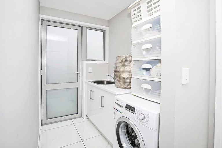 Photo of property in 18 Rosewood Drive, Rosedale, Invercargill, 9810