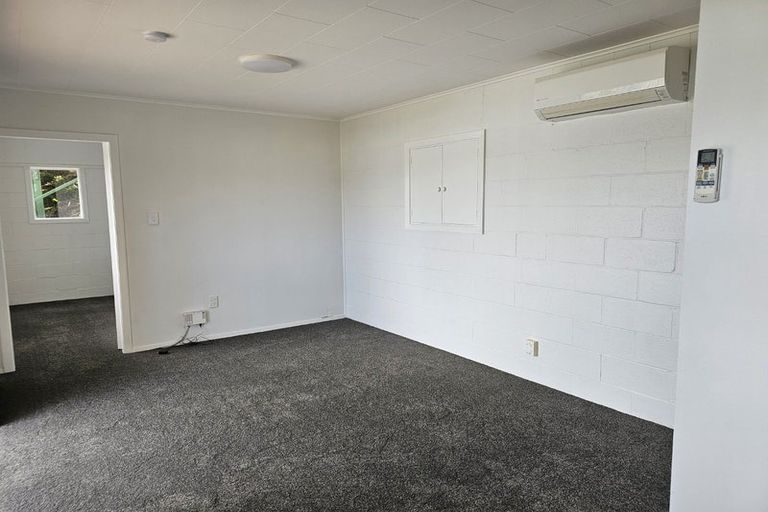 Photo of property in 54 Mana View Road, Paremata, Porirua, 5026