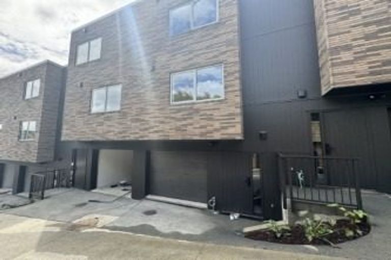 Photo of property in 5/39 Archers Road, Hillcrest, Auckland, 0629