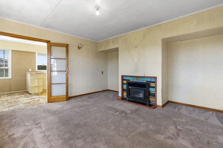 Photo of property in 62 Ninia Road, Paraite, New Plymouth, 4373