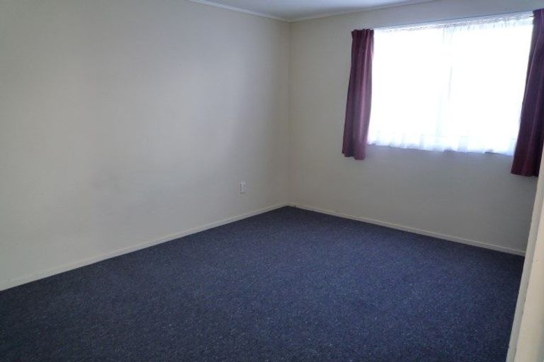 Photo of property in 2/24 Station Road, Takanini, 2112