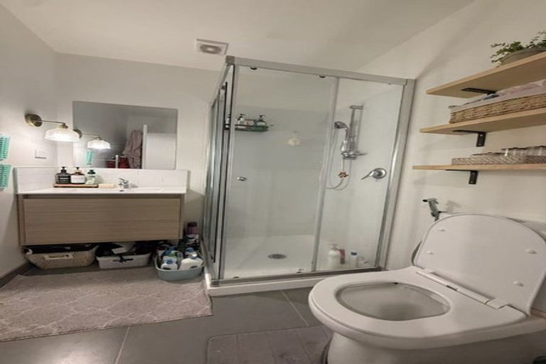 Photo of property in 34 Huri Street, Mangere Bridge, Auckland, 2022