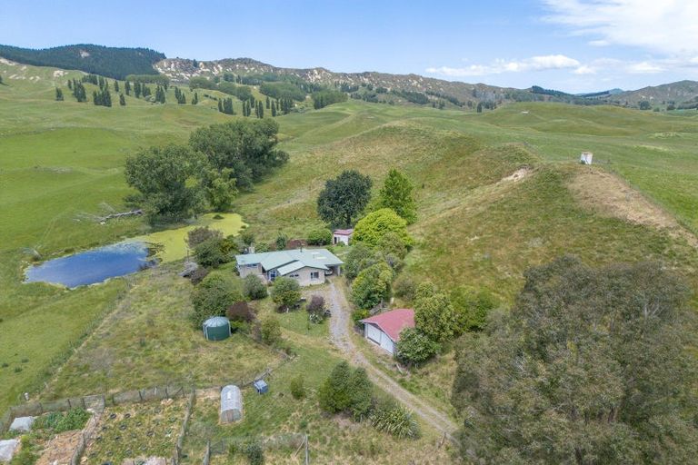 Photo of property in 350 Saint Lawrence Road, Elsthorpe, Otane, 4277