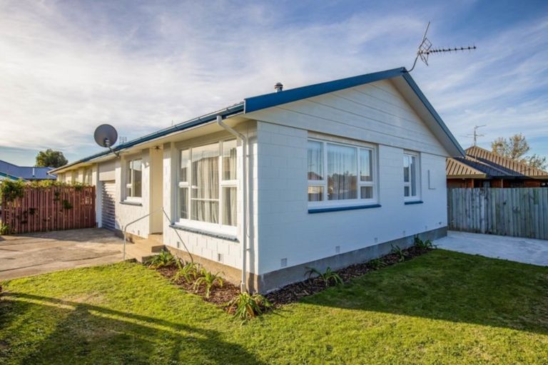 Photo of property in 19 Seadown Crescent, Amberley, 7410