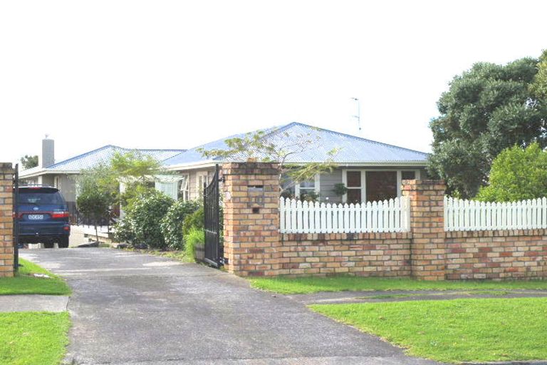 Photo of property in 10 Vincent Street, Howick, Auckland, 2014