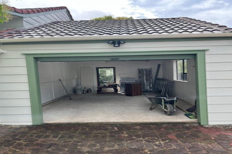 Photo of property in 3/8a Alma Street, Te Atatu South, Auckland, 0610
