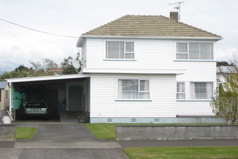Photo of property in 318 Carrington Street, Vogeltown, New Plymouth, 4310