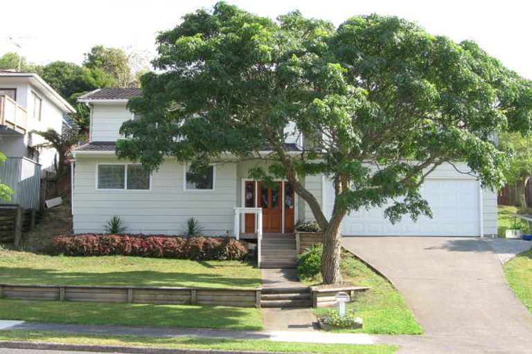 Photo of property in 92 Stapleford Crescent, Browns Bay, Auckland, 0630