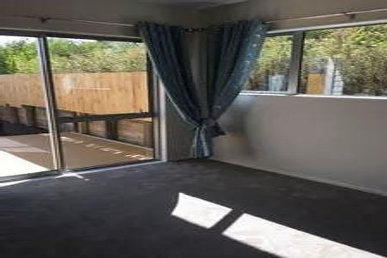 Photo of property in 18 Motukaraka Drive, Beachlands, Auckland, 2018