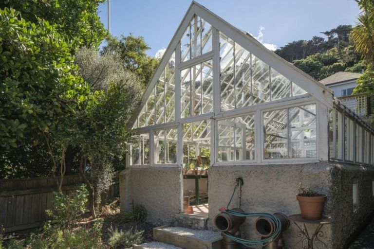 Photo of property in 25 Burnell Avenue, Thorndon, Wellington, 6011