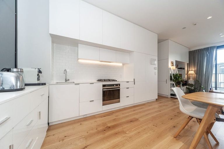 Photo of property in 104/11 Jean Caldwell Way, Island Bay, 6023