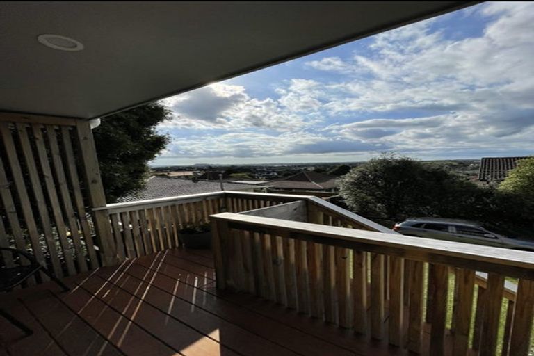 Photo of property in 7b Clunie Place, Highland Park, Auckland, 2010