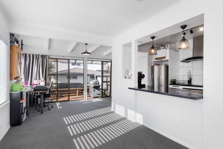 Photo of property in 9 Karaka Road, Otumoetai, Tauranga, 3110