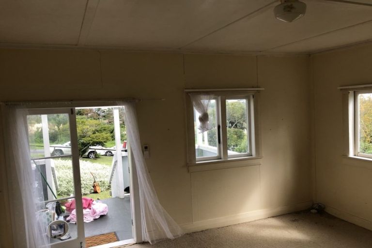 Photo of property in 27a Mangakura Road, Helensville, 0800