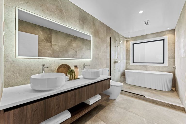 Photo of property in 20 Kikorangi Drive, Wainui, 0992