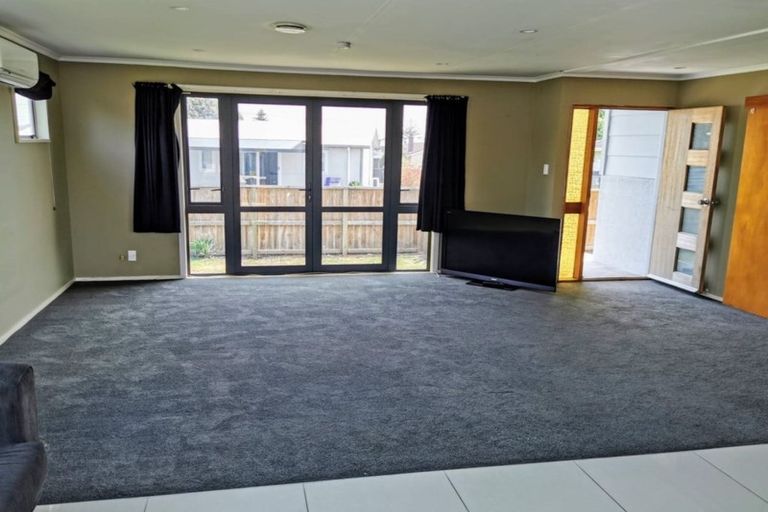 Photo of property in 10a Karaka Street, Castlecliff, Whanganui, 4501