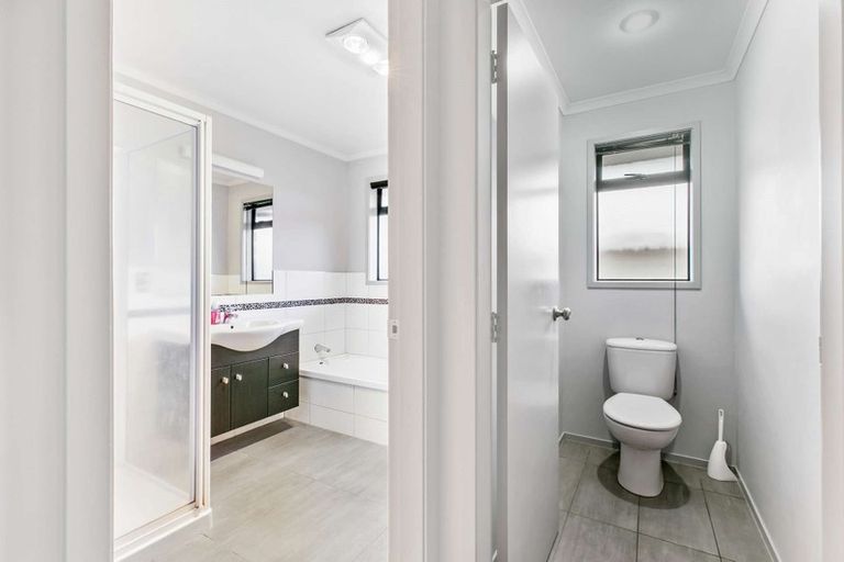 Photo of property in 28 Rosella Drive, Welcome Bay, Tauranga, 3112