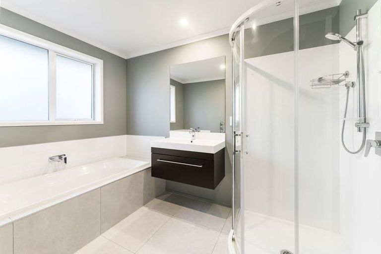 Photo of property in 70b Hillpark Drive, Pokeno, 2402