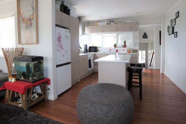 Photo of property in 78 Arran Road, Browns Bay, Auckland, 0630