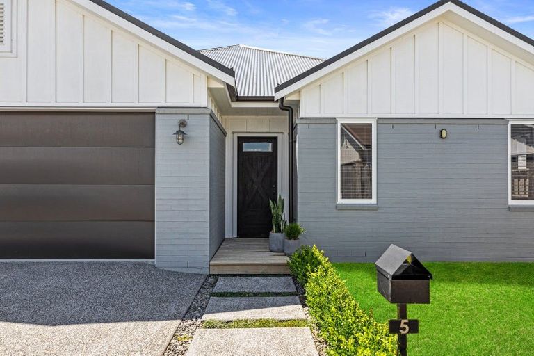 Photo of property in 5 Astelia Lane, Papamoa Beach, Papamoa, 3118