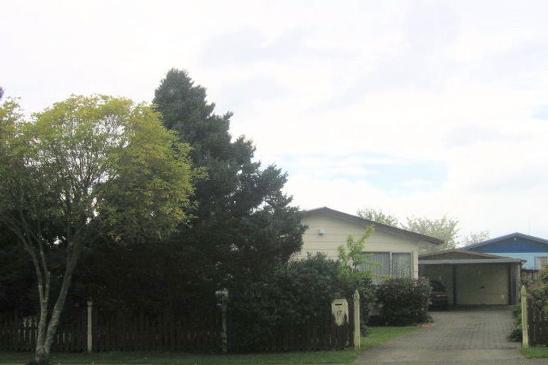 Photo of property in 17 Pohutukawa Drive, Owhata, Rotorua, 3010