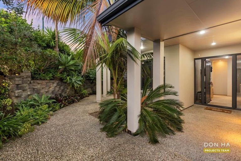 Photo of property in 2 Baverton Drive, Flat Bush, Auckland, 2016