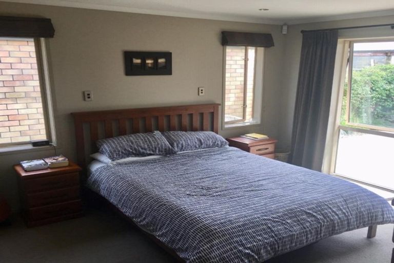 Photo of property in 12a Dover Road, St Andrews, Hamilton, 3200