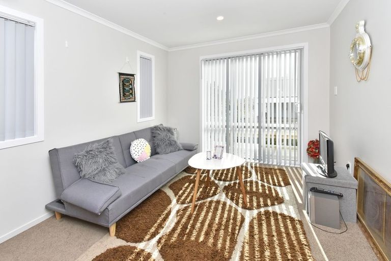 Photo of property in 24 Fernly Rise, Flat Bush, Auckland, 2019