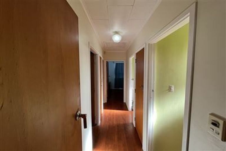 Photo of property in 118 Chichester Drive, Rosehill, Papakura, 2113