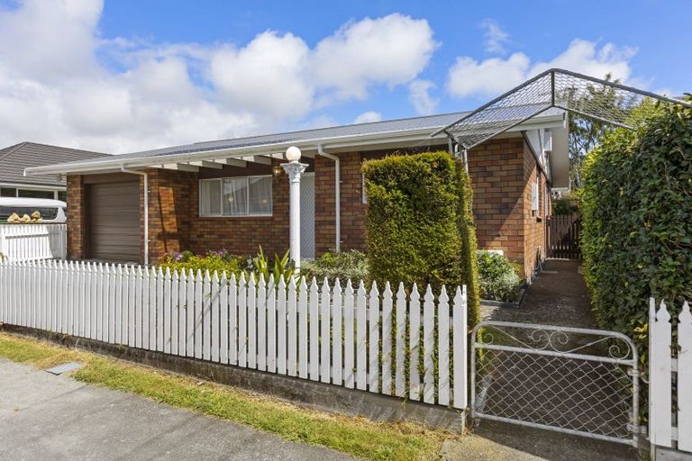 Photo of property in 14 Tokomaru Street, Welbourn, New Plymouth, 4312