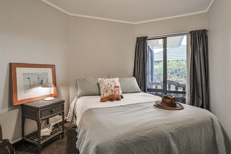 Photo of property in 20 Kingsgate Avenue, Havelock North, 4130