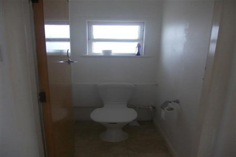 Photo of property in 23b Woodford Avenue, Henderson, Auckland, 0610