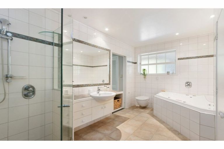 Photo of property in 91 Harbour View Road, Harbour View, Lower Hutt, 5010