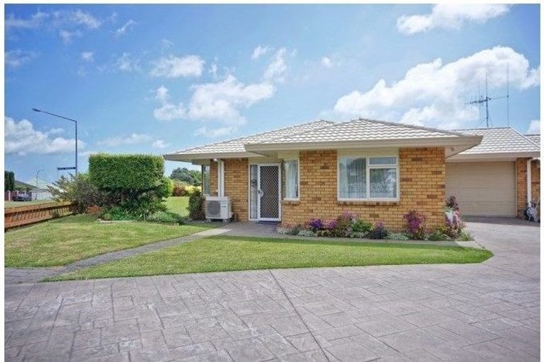 Photo of property in 30a Boucher Avenue, Te Puke, 3119