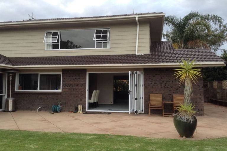 Photo of property in 27 Cumbrian Place, Conifer Grove, Takanini, 2112