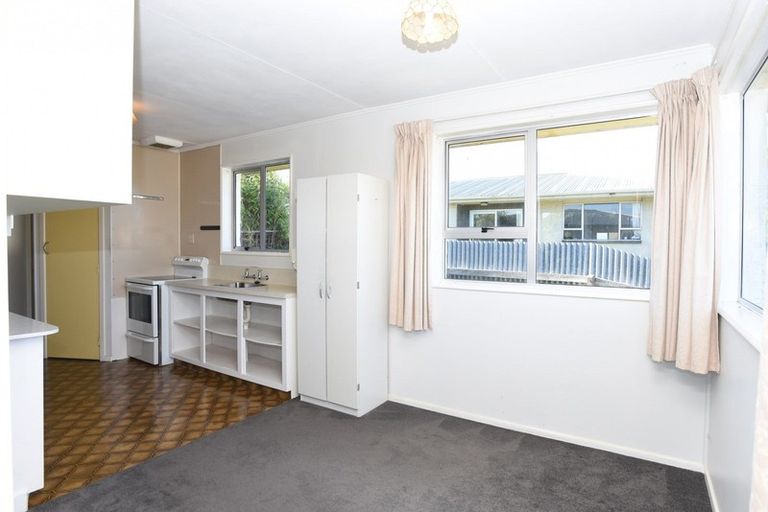 Photo of property in 10 Burns Street, Kew, Invercargill, 9812