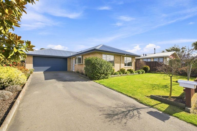 Photo of property in 6 Seadown Crescent, Amberley, 7410