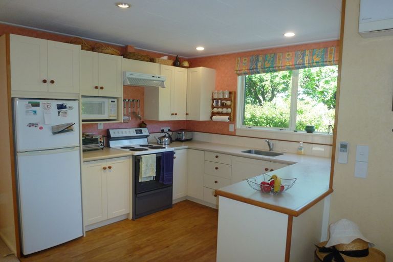 Photo of property in 14 Whitby Street, Clyde, 9330