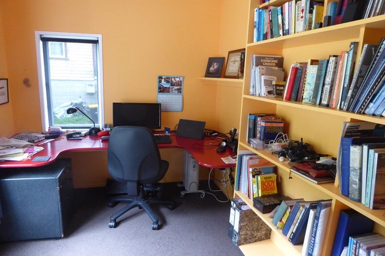 Photo of property in 117 Holloway Road, Aro Valley, Wellington, 6021