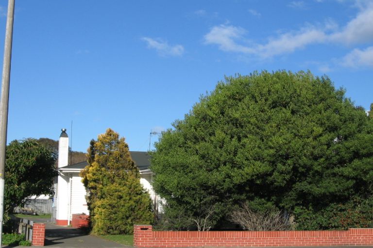 Photo of property in 99 Taradale Road, Onekawa, Napier, 4110