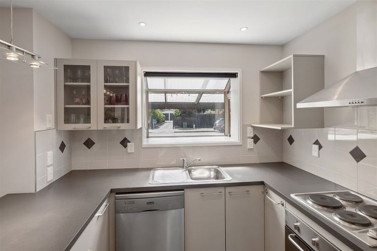 Photo of property in 3/39 Moffett Street, Islington, Christchurch, 8042