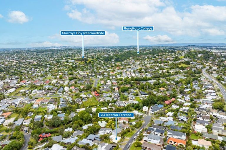 Photo of property in 24 Kiteroa Terrace, Rothesay Bay, Auckland, 0630