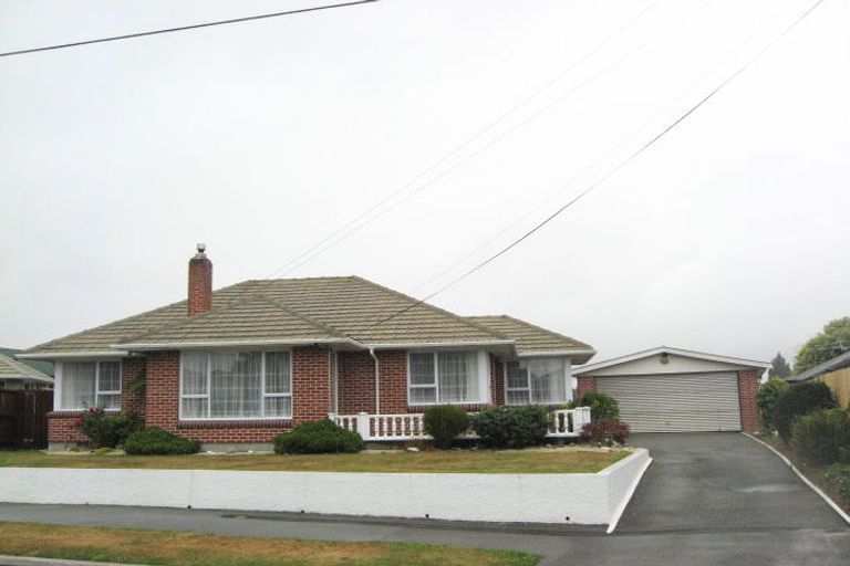 Photo of property in 4 Cheam Street, Dallington, Christchurch, 8061