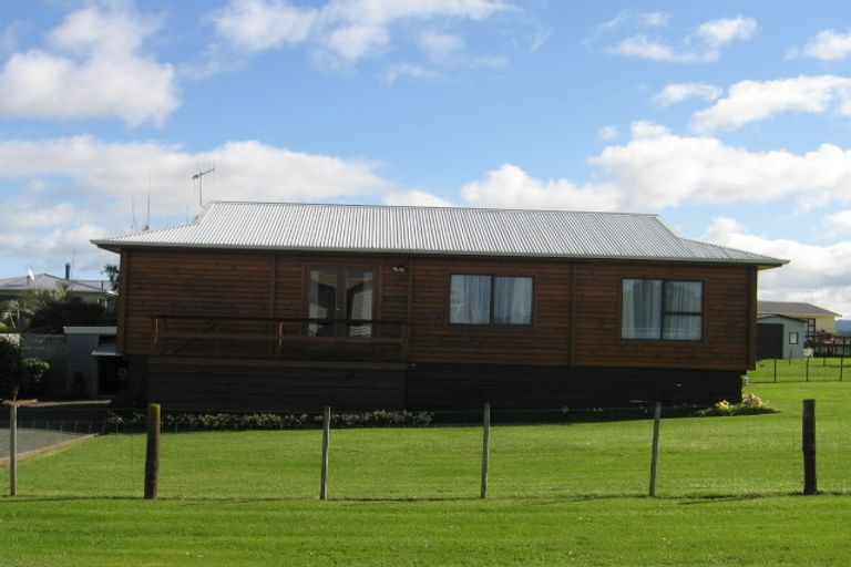 Photo of property in 13 Cullen Street, Mangawhai Heads, Mangawhai, 0505